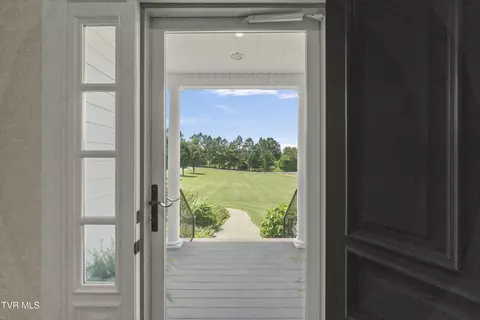 Entry Way - 169 Stockton Road Chuckey Tn 37641, Chuckey, TN 37641 photo 4 of 6
