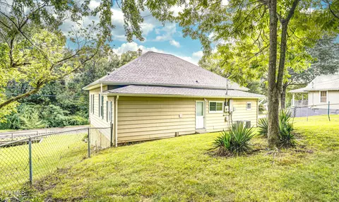 907 Baxter Street Johnson City Tn 37601, Johnson City, TN 37601 photo 4