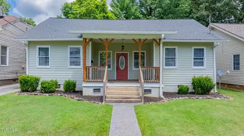 421 Carolina Avenue Bristol Tn 37620, Bristol, TN 37620