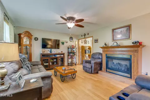 205 Fordtown Road Fall Branch Tn 37656, Fall Branch, TN 37656 photo 3