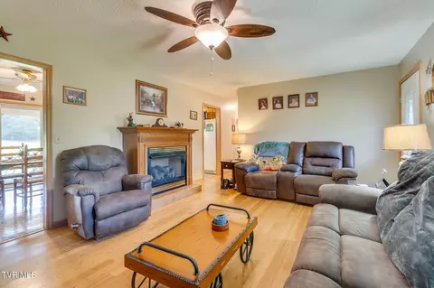 205 Fordtown Road Fall Branch Tn 37656, Fall Branch, TN 37656 photo 5