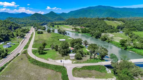 151 S Hwy 107 Del Rio Tn 37727, Del Rio, TN 37727