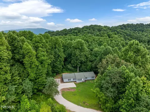 1523 Whispering Pines Road Johnson City Tn 37601, Johnson City, TN 37601