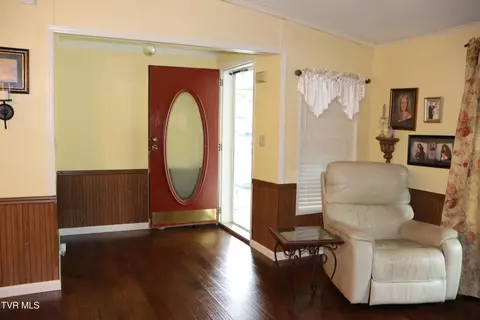 Entry Way - 2004 Derby Road Appalachia Va 24216, Appalachia, VA 24216 photo 1 of 1