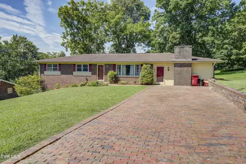 223 Sequoyah Drive Johnson City Tn 37604, Johnson City, TN 37604