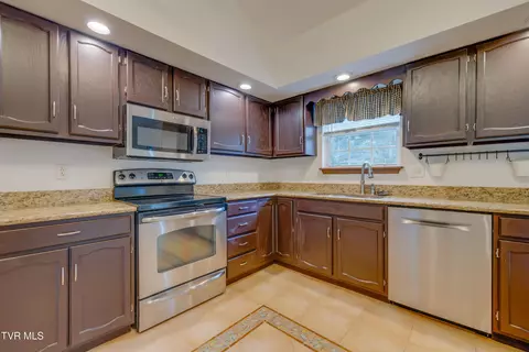 Kitchen - 178 Greyland Drive Gray Tn 37615, Gray, TN 37615 photo 3 of 3