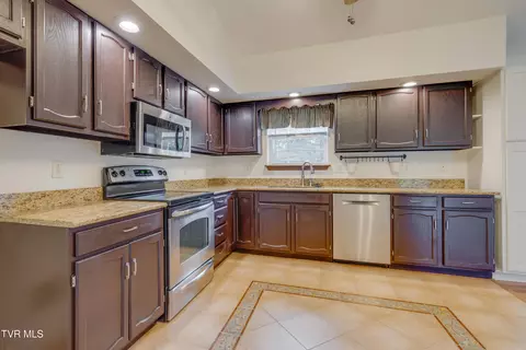 Kitchen - 178 Greyland Drive Gray Tn 37615, Gray, TN 37615 photo 2 of 3