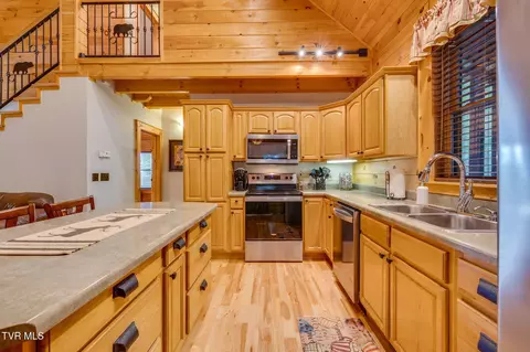 Kitchen - 505 Escape Mountain Road Hampton Tn 37658, Hampton, TN 37658 photo 2 of 3