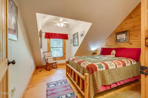 Bedroom - 505 Escape Mountain Road Hampton Tn 37658, Hampton, TN 37658 photo 3 of 6