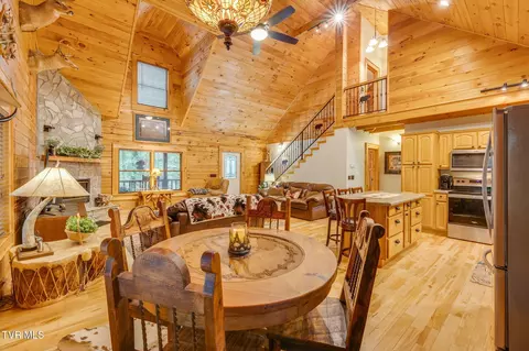 Dining - 505 Escape Mountain Road Hampton Tn 37658, Hampton, TN 37658 photo 2 of 2