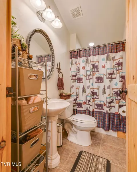 Bath - 505 Escape Mountain Road Hampton Tn 37658, Hampton, TN 37658 photo 3 of 3