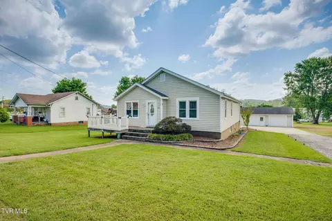 4221 Maplewood Street Kingsport Tn 37660, Kingsport, TN 37660