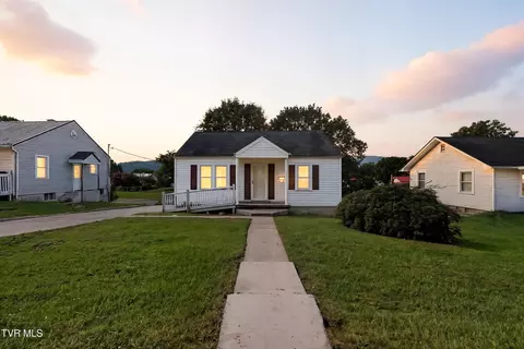 1929 Greenway Street Kingsport Tn 37660, Kingsport, TN 37660
