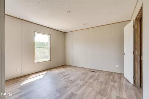 Bedroom - 2145 Oakwood Road Midway Tn 37809, Midway, TN 37809 photo 6 of 6