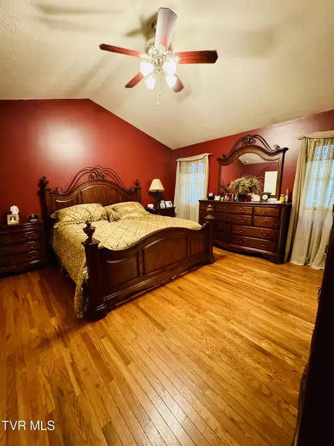 Bedroom - 116 Hasty Boulevard Erwin Tn 37650, Erwin, TN 37650 photo 2 of 5
