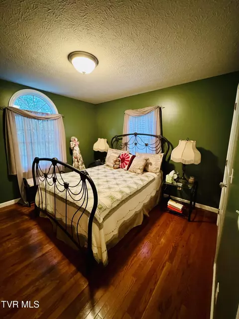 Bedroom - 116 Hasty Boulevard Erwin Tn 37650, Erwin, TN 37650 photo 4 of 5