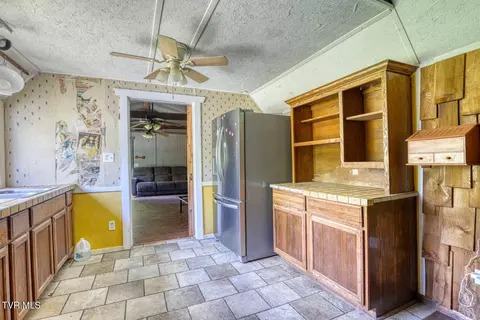 Kitchen - 4026 Horton Ford Road Eidson Tn 37731, Eidson, TN 37731 photo 2 of 2