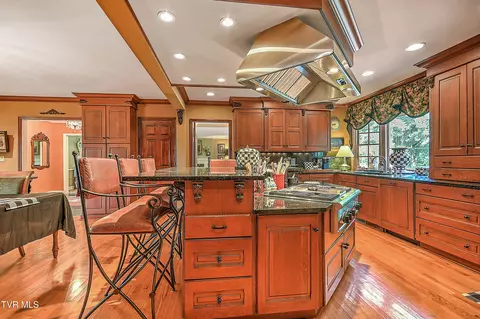 Kitchen - 733 Windmill Circle Bristol Va 24201, Bristol, VA 24201 photo 4 of 11