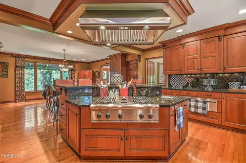 Kitchen - 733 Windmill Circle Bristol Va 24201, Bristol, VA 24201 photo 6 of 11