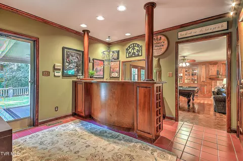 Entry Way - 733 Windmill Circle Bristol Va 24201, Bristol, VA 24201 photo 2 of 9