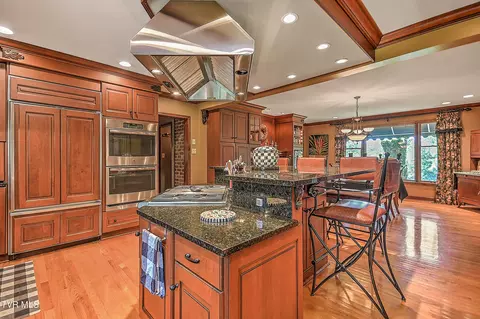 Kitchen - 733 Windmill Circle Bristol Va 24201, Bristol, VA 24201 photo 9 of 11