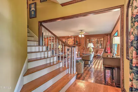 Entry Way - 733 Windmill Circle Bristol Va 24201, Bristol, VA 24201 photo 5 of 9