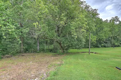 Exterior - 781 Oak Glen Circle Fall Branch Tn 37656, Fall Branch, TN 37656 photo 9 of 22