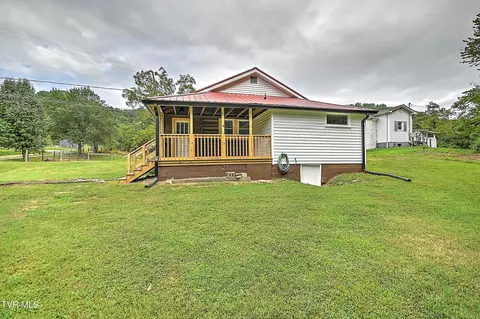 Exterior - 781 Oak Glen Circle Fall Branch Tn 37656, Fall Branch, TN 37656 photo 13 of 22