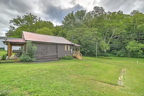 Exterior - 781 Oak Glen Circle Fall Branch Tn 37656, Fall Branch, TN 37656 photo 21 of 22