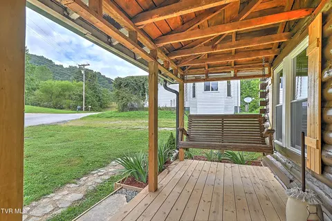 Exterior - 781 Oak Glen Circle Fall Branch Tn 37656, Fall Branch, TN 37656 photo 4 of 22