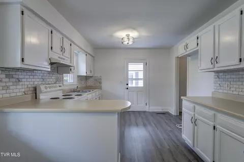 715 Ohio Avenue Erwin Tn 37650, Erwin, TN 37650 photo 11