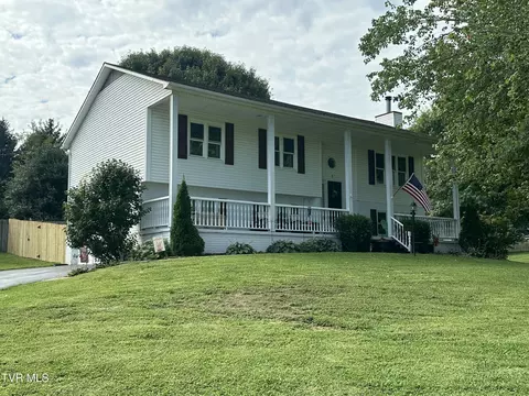 1 Windsor Court Johnson City Tn 37601, Johnson City, TN 37601