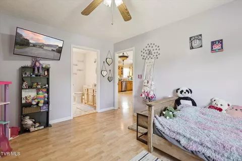 Bedroom - 7717 Greenbriar Road Talbott Tn 37877, Talbott, TN 37877 photo 4 of 8