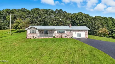 2067 High Point Road Road Castlewood Va 24224, Castlewood, VA 24224