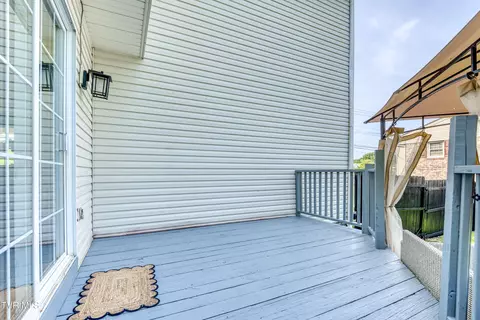 Exterior - 595 Suncrest Drive Drive Bristol Va 24201, Bristol, VA 24201 photo 8 of 10