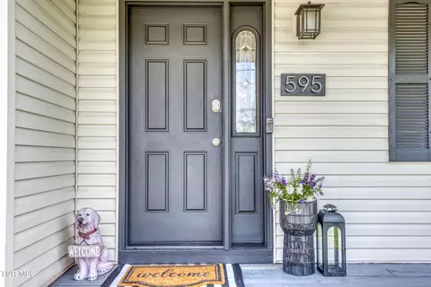 Exterior - 595 Suncrest Drive Drive Bristol Va 24201, Bristol, VA 24201 photo 4 of 10