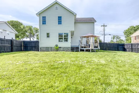 Exterior - 595 Suncrest Drive Drive Bristol Va 24201, Bristol, VA 24201 photo 7 of 10