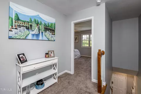 Entry Way - 595 Suncrest Drive Drive Bristol Va 24201, Bristol, VA 24201 photo 1 of 1