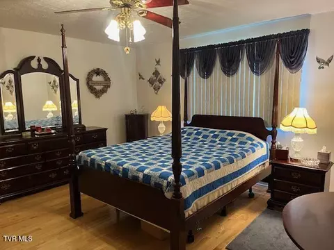 Bedroom - 11239 Riverside Circle Pound Va 24279, Pound, VA 24279 photo 7 of 8