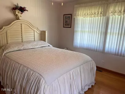 Bedroom - 11239 Riverside Circle Pound Va 24279, Pound, VA 24279 photo 4 of 8