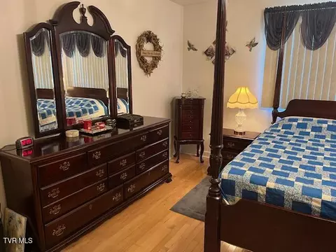 Bedroom - 11239 Riverside Circle Pound Va 24279, Pound, VA 24279 photo 8 of 8