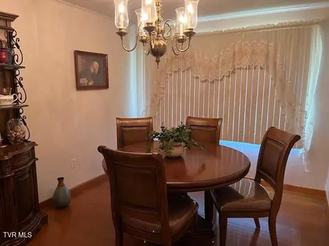 Dining - 11239 Riverside Circle Pound Va 24279, Pound, VA 24279 photo 2 of 2