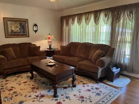 Living - 11239 Riverside Circle Pound Va 24279, Pound, VA 24279 photo 1 of 3