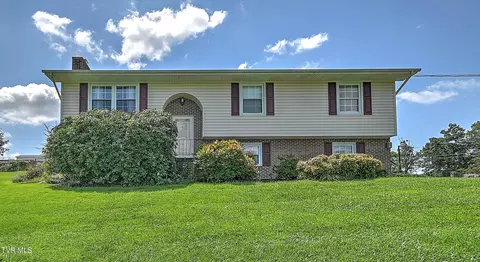 5625 Apache Drive Kingsport Tn 37664, Kingsport, TN 37664