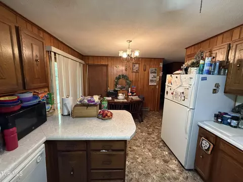 812 Fairview Road Hampton Tn 37658, Hampton, TN 37658 photo 27