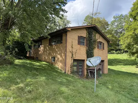 812 Fairview Road Hampton Tn 37658, Hampton, TN 37658 photo 8