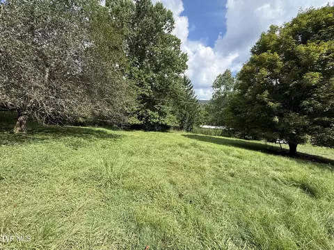 812 Fairview Road Hampton Tn 37658, Hampton, TN 37658 photo 19