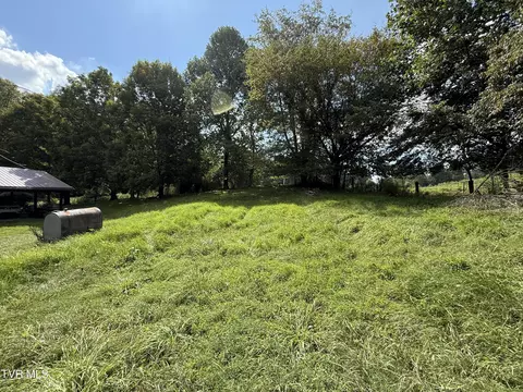 812 Fairview Road Hampton Tn 37658, Hampton, TN 37658 photo 21