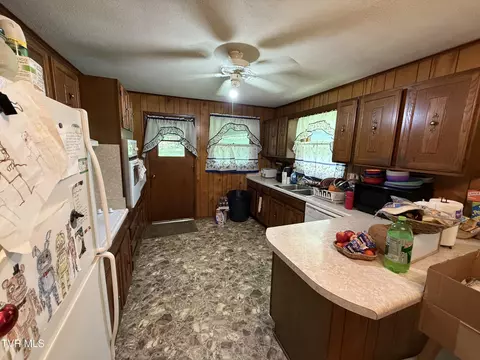 812 Fairview Road Hampton Tn 37658, Hampton, TN 37658 photo 25