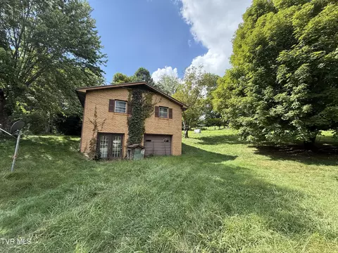 812 Fairview Road Hampton Tn 37658, Hampton, TN 37658 photo 10